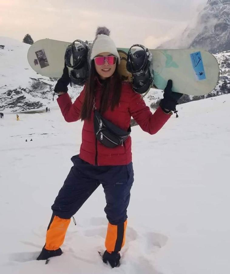 Zobhana Hotel Kalinchowk Charikot Екстер'єр фото